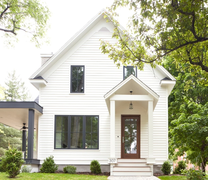 Pella Reserve Traditional Casement Window