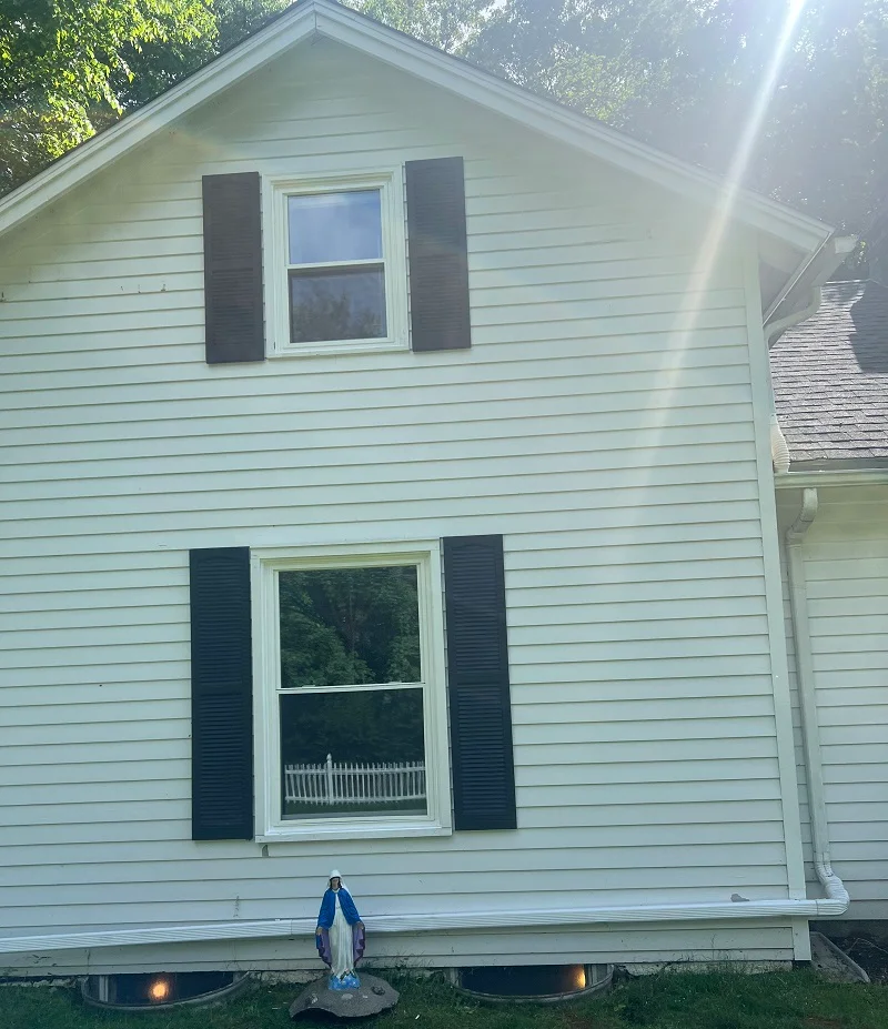 Harvey Slimline custom vinyl double hung windows