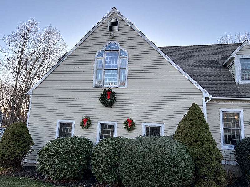 Wood window in Watertown, CT needs replacement