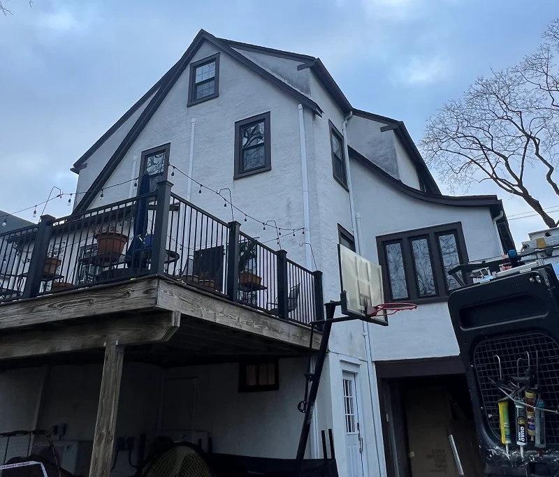 Double hung windows needing replacement in Scarsdale, NY