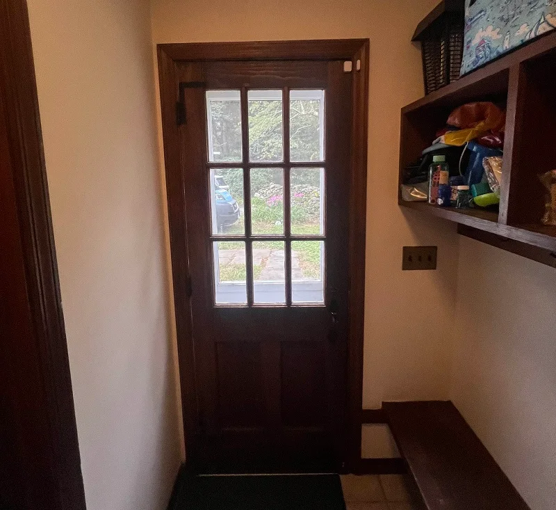 Old wood door sealing poorly